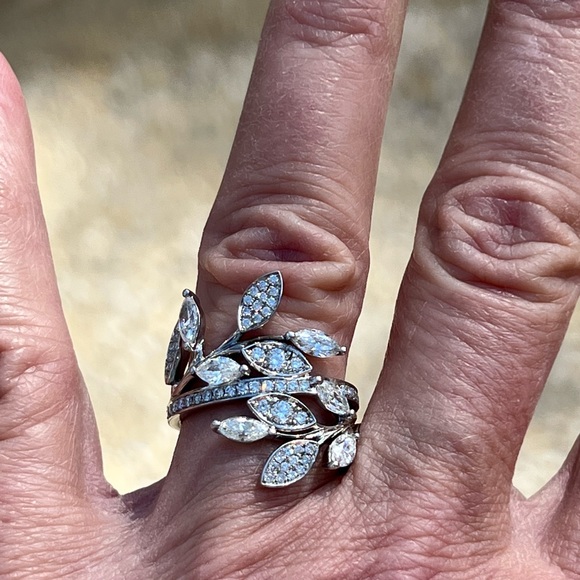 6 carat eternity band. Best trade ever milena123456 - Picture 5 of 8